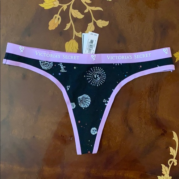 NWT WOMENS VICTORIAS SECRET THONG SIZE XS ๐๐๐๐ค๐๐๐๐๐๐๐ฉฒ - Picture 1 of 3